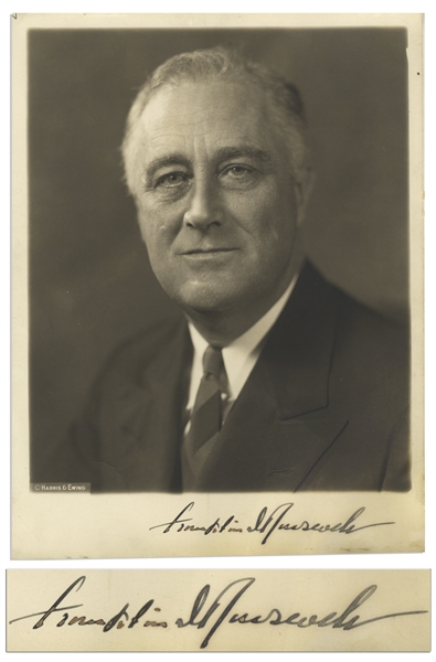 Franklin D. Roosevelt Signed 7'' x 9'' Photo